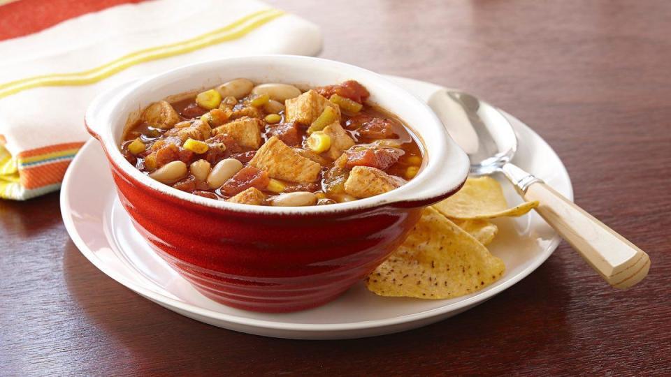 Slow Cooker Chicken and Bean Chili