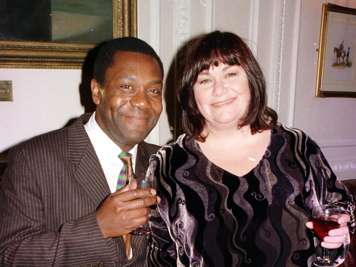 Lenny Henry y Dawn French, quienes han mantenido la amistad después del divorcio  (Alan Davidson/Shutterstock)