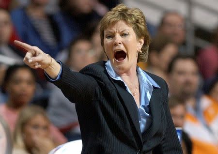 Tennessee coach Pat Summitt shouts directions to her players in the fourth quarter against Texas Tech in the NCAA womens regional semifinal action in Philadelphia, Pennsylvania, United States March 27, 2005. REUTERS/Bradley Bower/File Photo