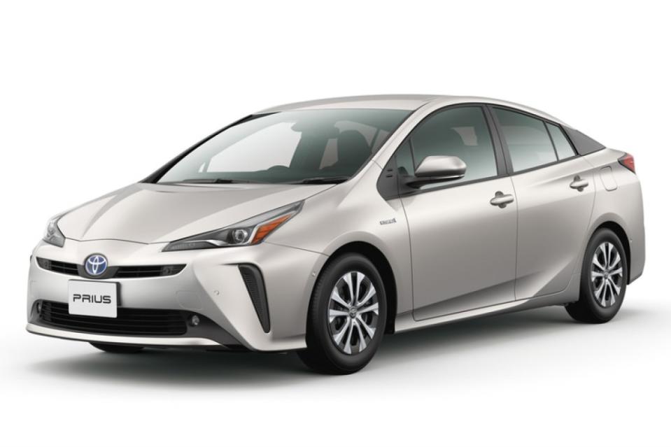 2019-toyota-prius-suzuki-alto