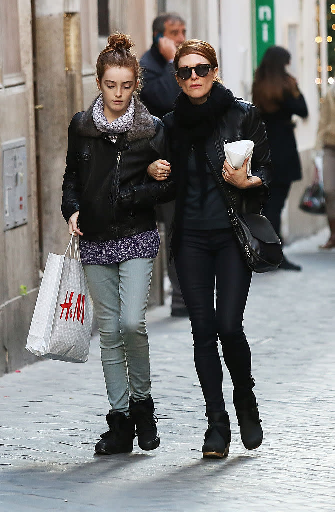 Julieanne Moore and daughter Liv Freundlich in Rome (Photo: Getty Images)
