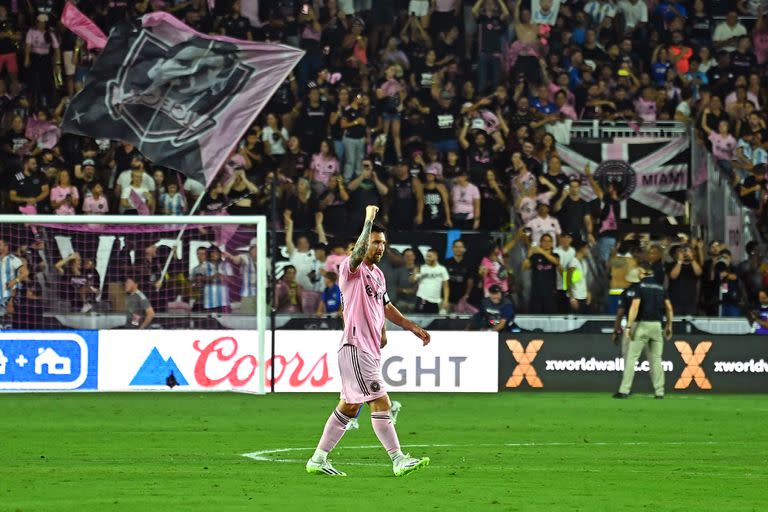 La señal de festejo de Lionel Messi, en un final de película para Inter Miami, que ganó en la última jugada con su golazo.