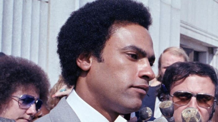 Former Black Panther leader Huey P. Newton speaks to reporters in Oakland, California outside the courthouse in March 1979. (Photo: Sal Veder, AP/File)