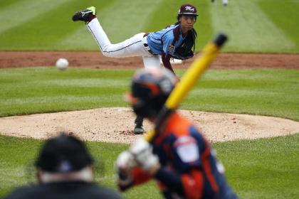 Mo'ne Davis has been clocked at 70 mph. (AP)