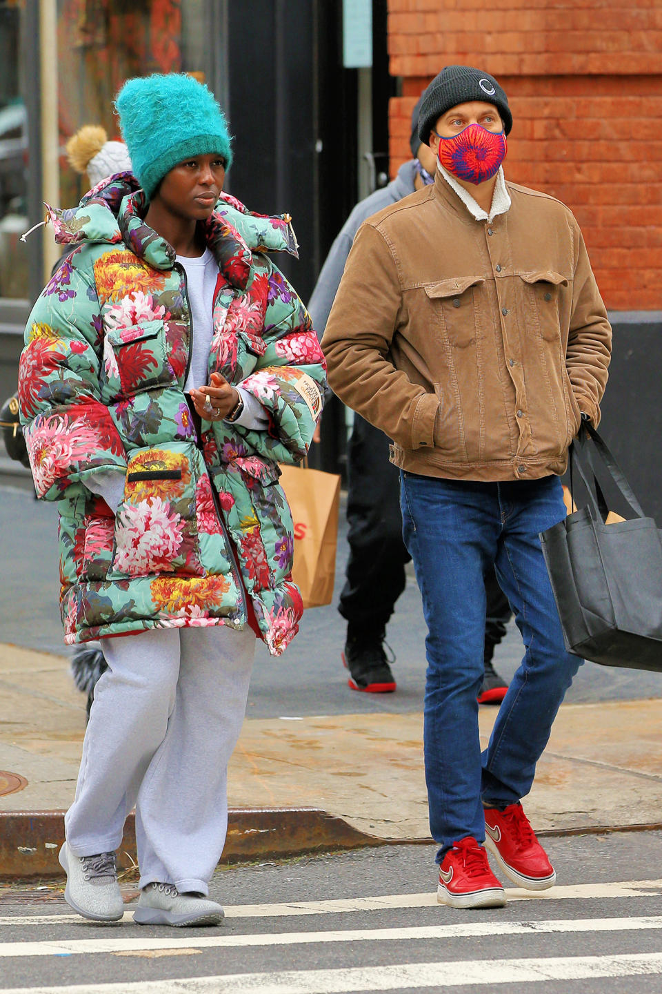 <p>Joshua Jackson and Jodie Turner-Smith were spotted bundling up for an outing in New York City.</p>