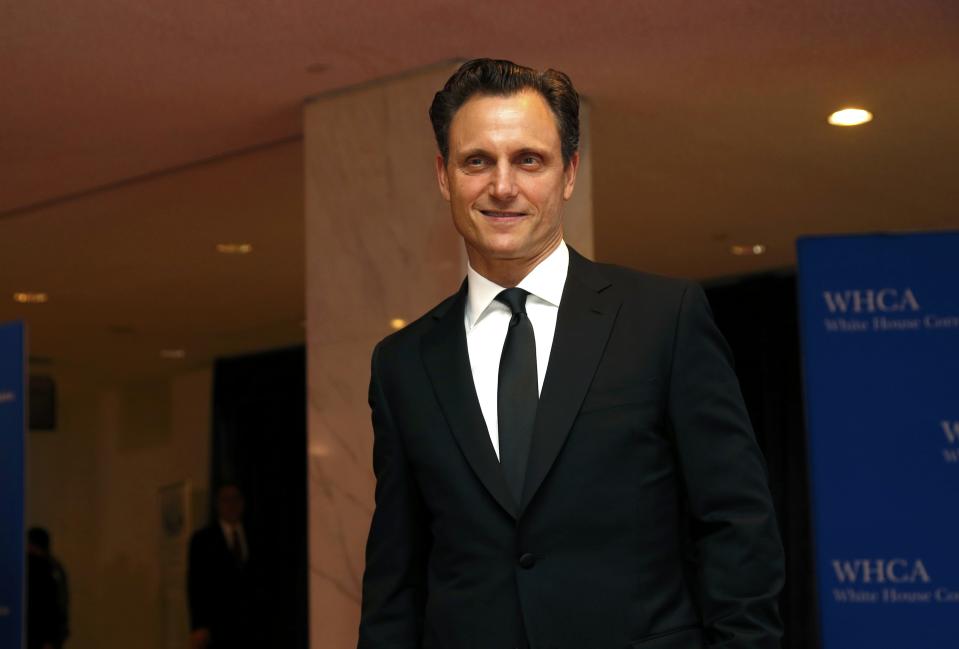 Actor Tony Goldwyn arrives on the red carpet at the annual White House Correspondents' Association Dinner in Washington, May 3, 2014. (REUTERS/Jonathan Ernst)