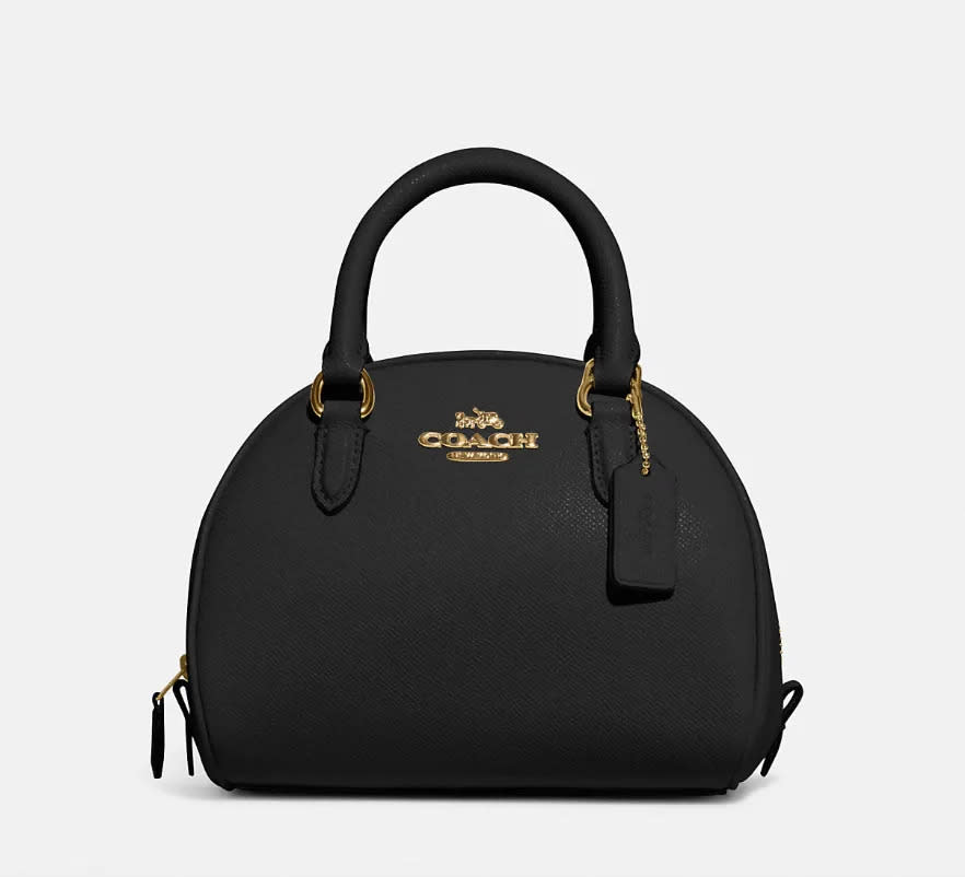 ¡Guau! Este precioso bolso de Coach Outlet tiene un descuento de 300 dólares y hay 7 ofertas más a partir de 20 dólares