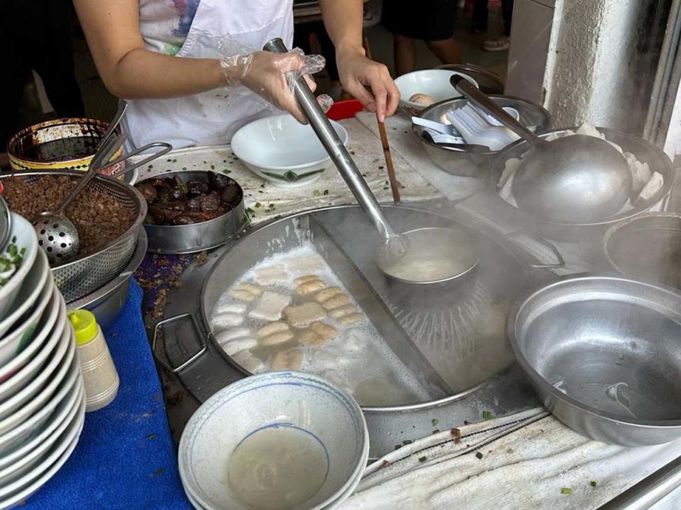 Imbi Porkball Noodles - The stall