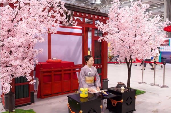 參展者十分用心將日本最具魅力的櫻花與茶道風景在台北原地重現。(圖片來源／中華航空 China Airlines)