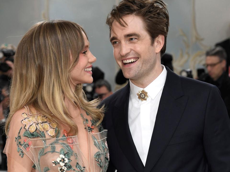 Suki Waterhouse and Robert Pattinson at the 2023 Met Gala.