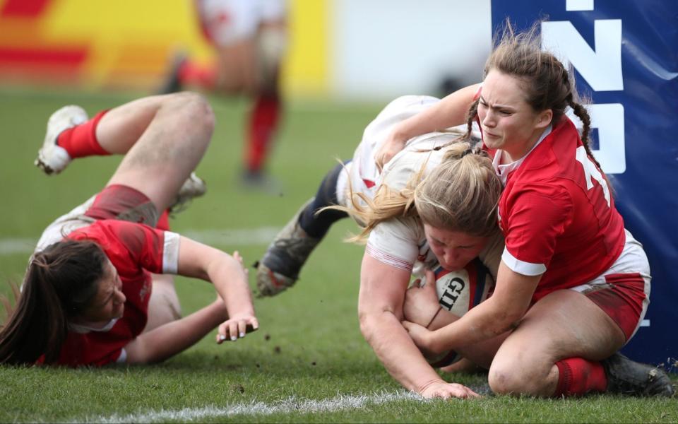 Poppy Cleall scores a try for England against Wales - ACTION IMAGES