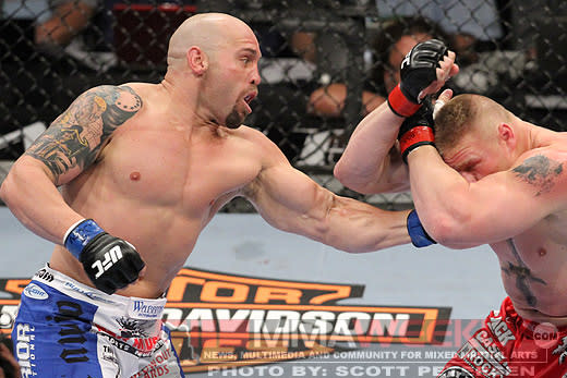 Former UFC Interim Heavyweight Champion Shane Carwin Announces Retirement