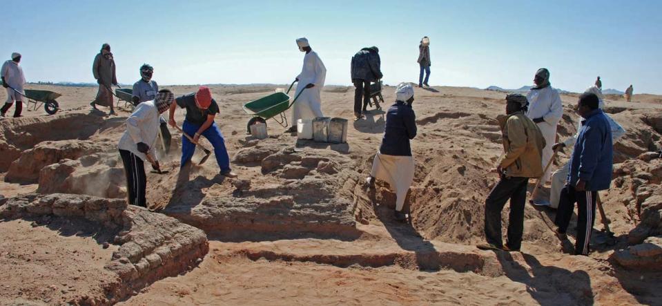 Fieldwork underway at Sedeinga, the pyramids with graves were clustered closely together. (Vincent Francigny/SEDAU) <br> <br> <a href="http://www.livescience.com/26900-ancient-pyramids-sudan.html" rel="nofollow noopener" target="_blank" data-ylk="slk:Click here for the full story at LiveScience.com;elm:context_link;itc:0;sec:content-canvas" class="link ">Click here for the full story at LiveScience.com</a>