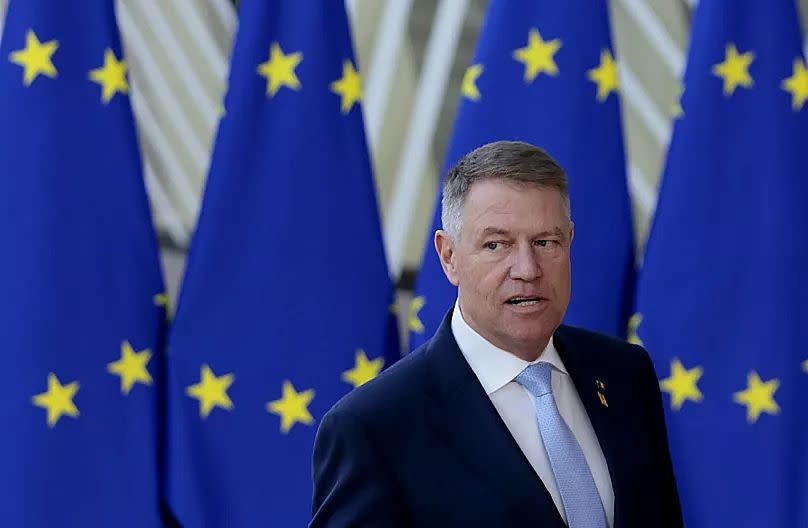 Klaus Iohannis sieht seine Zukunft in Brüssel, er kandidiert für den Posten des NATO-Generalsekretärs.