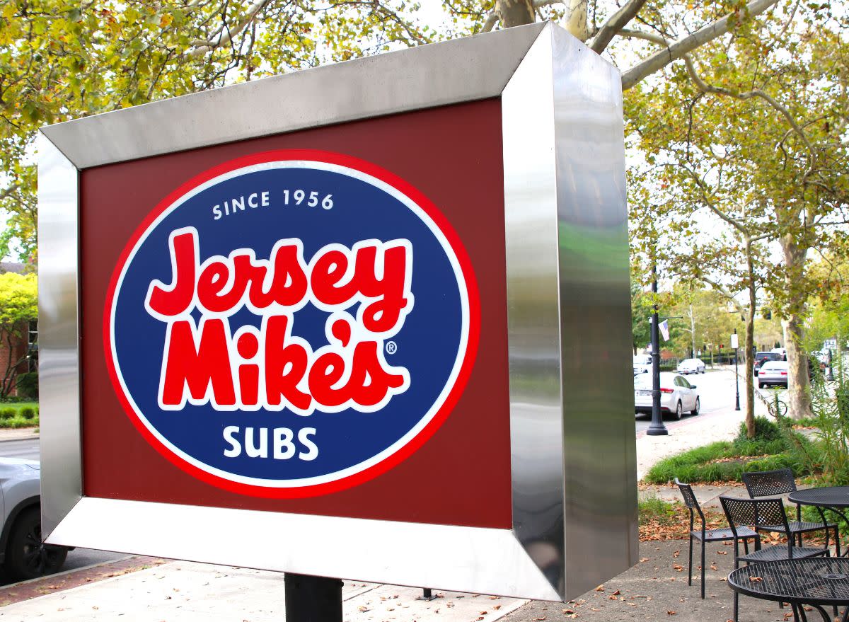 Jersey Mike's sign