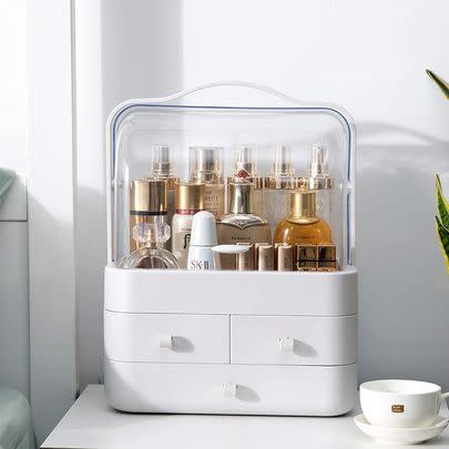 Keep your vanity clean and clutter-free with 19% off this makeup organiser