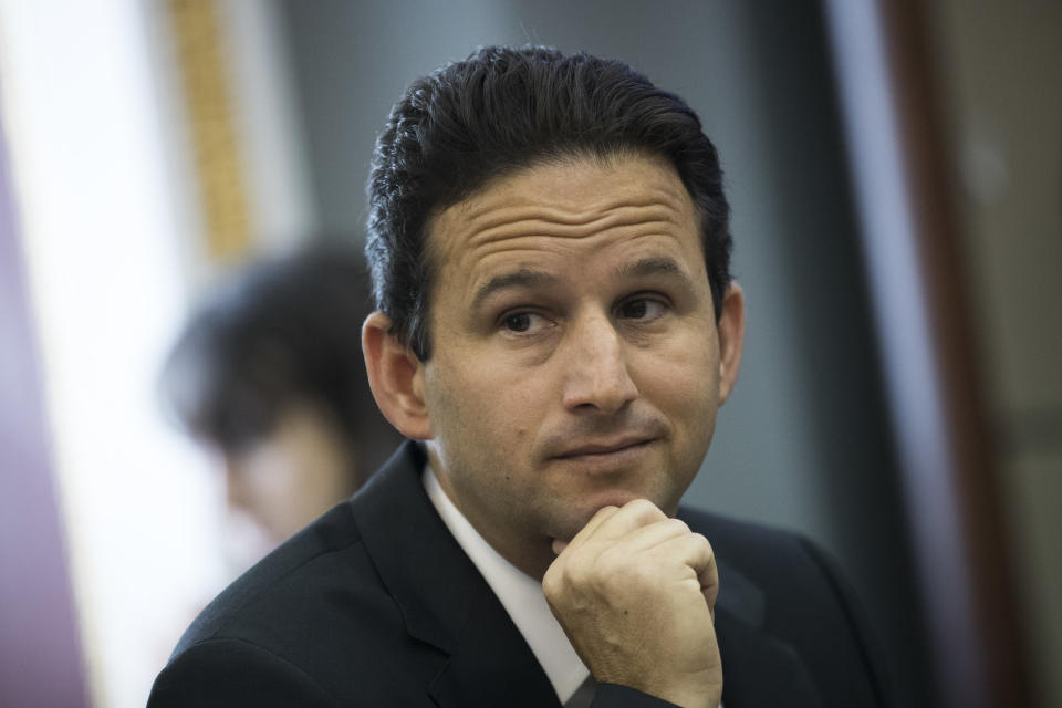 Sen. Brian Schatz (D-Hawaii)&nbsp;wants&nbsp;to&nbsp;give people buying private coverage on their own a chance to&nbsp;pay for a version of Medicaid instead. (Photo: Drew Angerer via Getty Images)