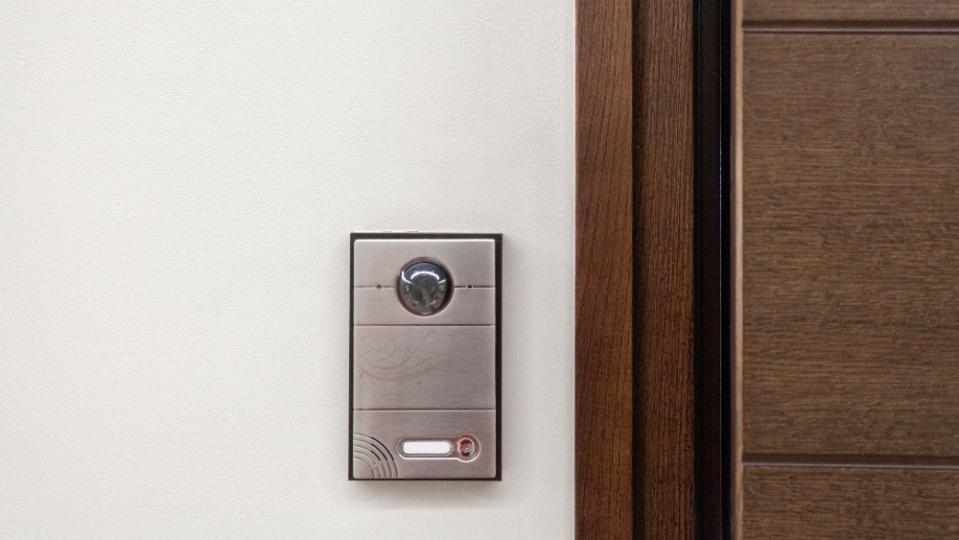 Doorbells are often the first casualty of Big House Small Welcome Syndrome.