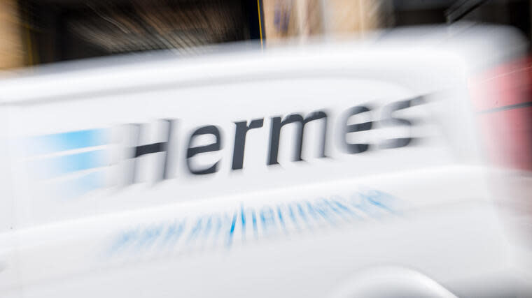 Der Otto-Logistiker Hermes Deutschland hat allein im Weihnachtsgeschäft 2020 die Rekordmenge von 126 Millionen Sendungen zugestellt – ein Plus von etwa 25 Prozent. Foto: dpa