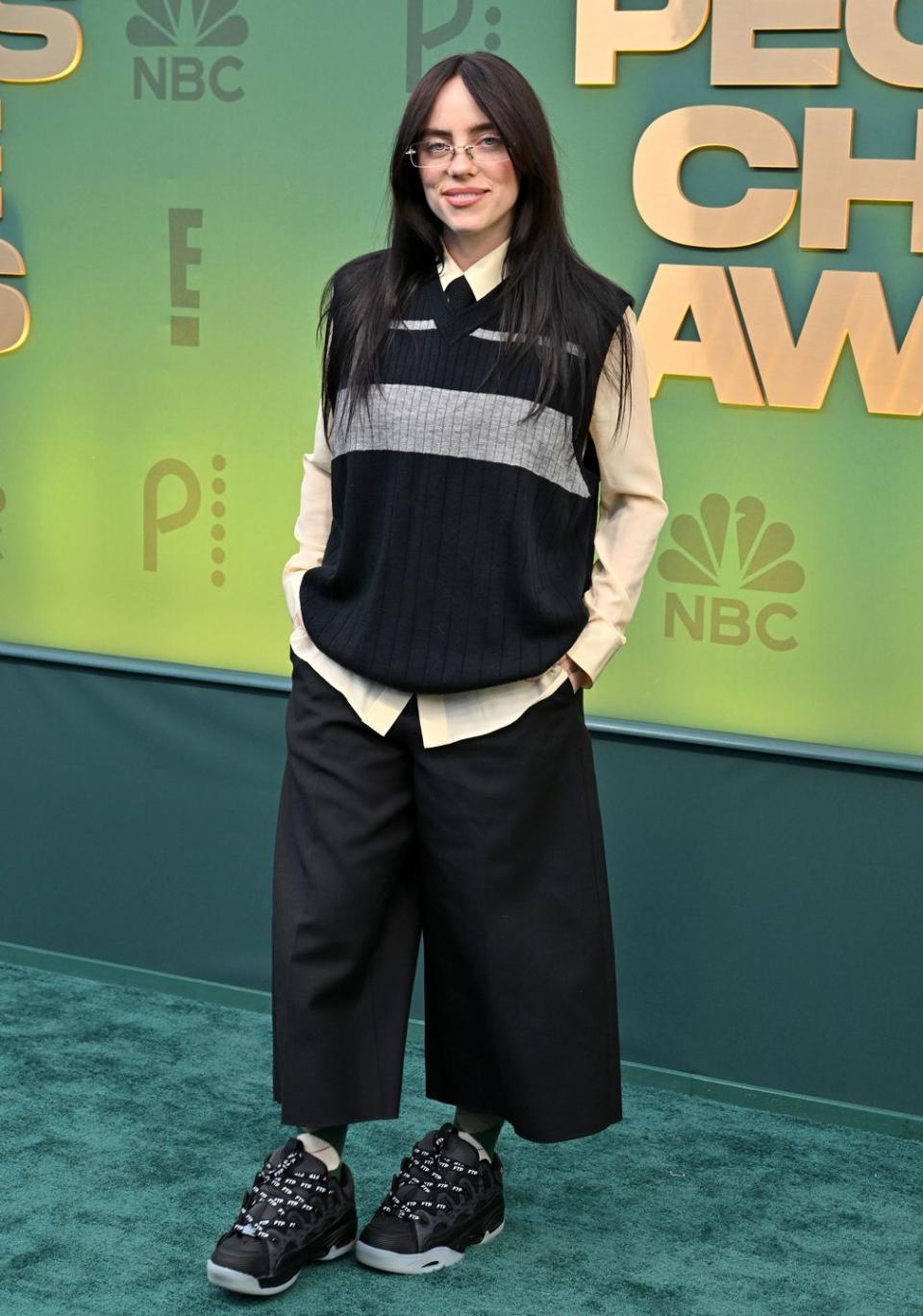 santa monica, california february 18 billie eilish attends the 2024 peoples choice awards at barker hangar on february 18, 2024 in santa monica, california photo by axellebauer griffinfilmmagic