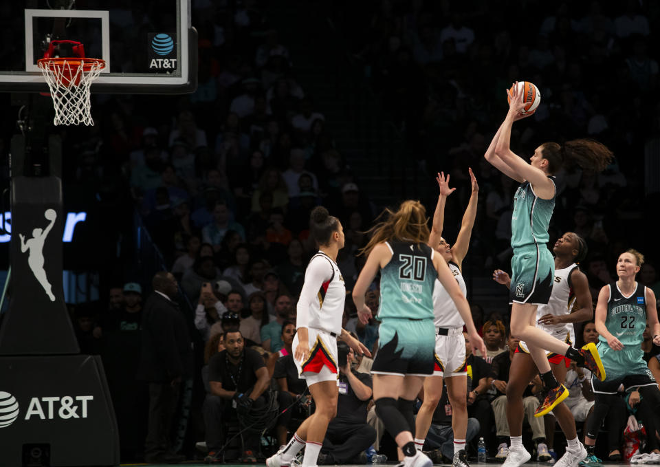 NEW YORK, NEW YORK - AUGUST 28: Breanna Stewart #30 of the New York Liberty makes a three pointer against the Las Vegas Aces at Barclays Center on August 28, 2023 in New York City. (Photo by Michelle Farsi/Getty Images)