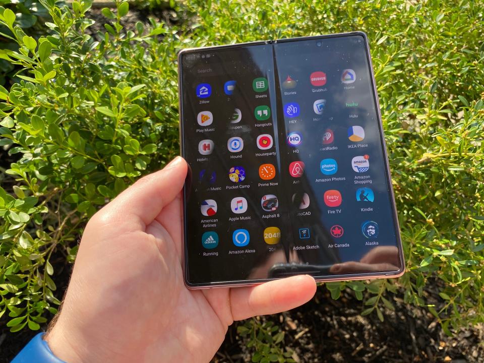 Samsung Galaxy Z Fold 2 Open Apps