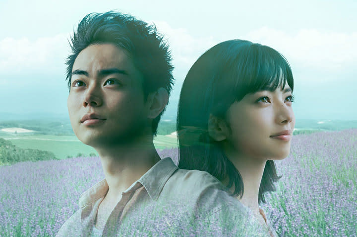 菅田將暉與小松菜奈2年前拍攝《線：愛在相逢時》假戲真做。（圖／車庫娛樂提供）