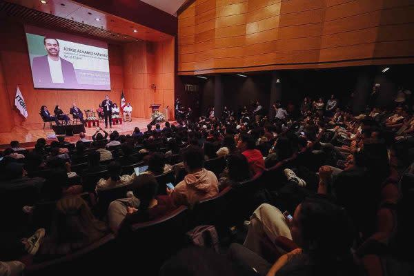 Jorge Álvarez Máynez en encuentro con estudiantes del ITAM