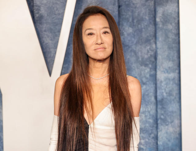 We Can't Believe Vera Wang Is 74 Years Old After Seeing These Age-Defying  Photos With Her Daughters