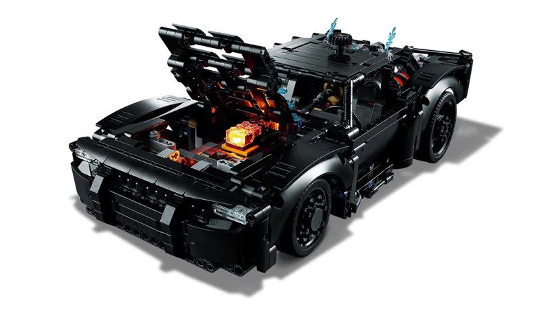 樂高蝙蝠車。（圖／翻攝Lego網站）