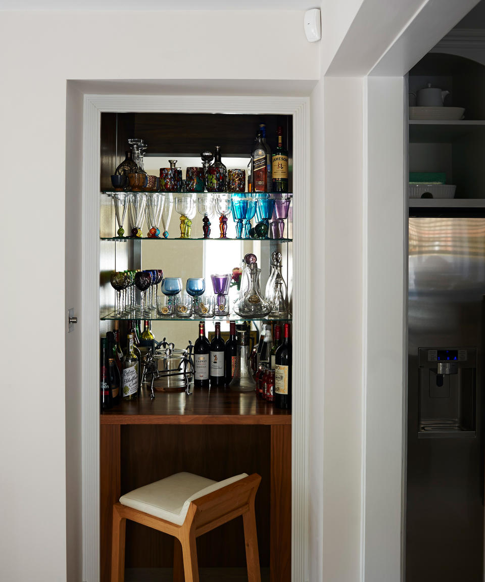 <p> Basement bar ideas needn&apos;t be really bright, but you can enhance a cramped area with mirrors on the walls. Line the mirrored walls with glass shelves full of colorful glass and you will have a glamorous finish. These mirrors will also reflect any daylight, but also artificial light at night, which should be low level, warm and atmospheric.&#xA0; </p>