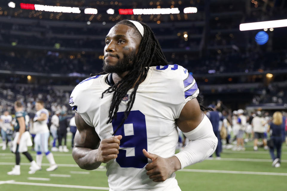 Dallas Cowboys linebacker Jaylon Smith leaves the field after an NFL football game against the Philadelphia Eagles in Arlington, Texas, Monday, Sept. 27, 2021. (AP Photo/Roger Steinman)