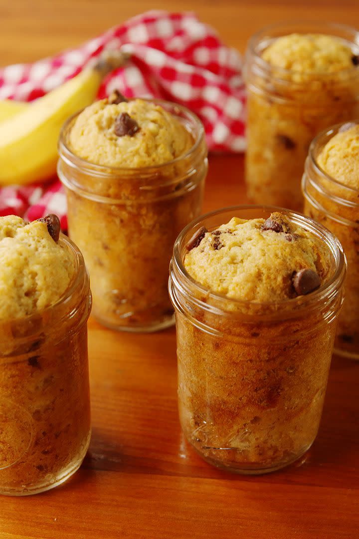 <p>BRB, giving these out as gifts to the every single person I know.</p><p>Get the <a href="https://www.delish.com/uk/cooking/recipes/a34726452/mason-jar-banana-bread/" rel="nofollow noopener" target="_blank" data-ylk="slk:Banana Bread In A Jar;elm:context_link;itc:0;sec:content-canvas" class="link ">Banana Bread In A Jar</a> recipe.</p>