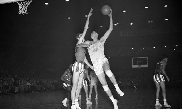 Jerry West Los Angeles Lakers Vintage Champion Basketball 