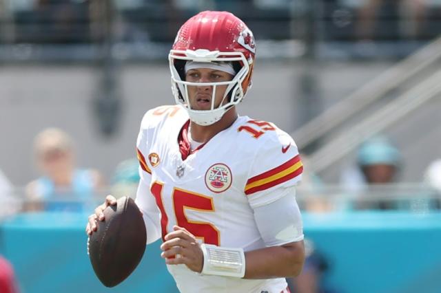 Patrick Mahomes, Chiefs reportedly set NFL record with restructured 4-year,  $210.6 million guaranteed deal