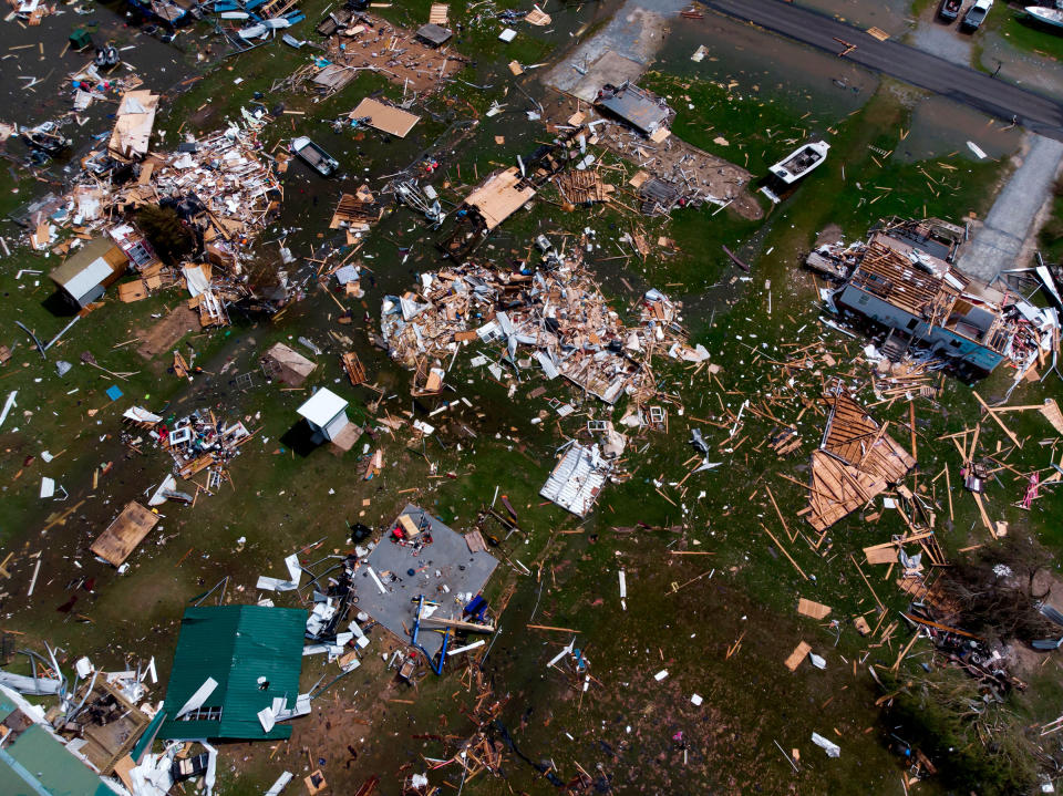 Damage to a neighborhood by Hurricane Laura outside of Lake Charles, La., on Aug. 27, 2020.<span class="copyright">AFP/Getty Images</span>