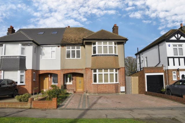 Four-bed house near Dame Alice Owen's, Potter's Bar