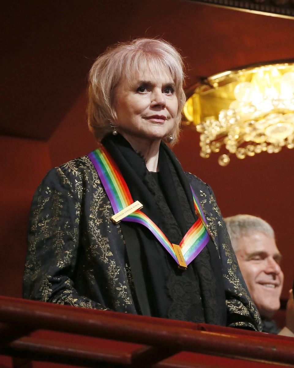 <div class="inline-image__caption"><p>Honoree Linda Ronstadt attends the 42nd Annual Kennedy Center Honors at Kennedy Center Hall of States on December 8, 2019, in Washington, D.C. </p></div> <div class="inline-image__credit">Paul Morigi/Getty</div>