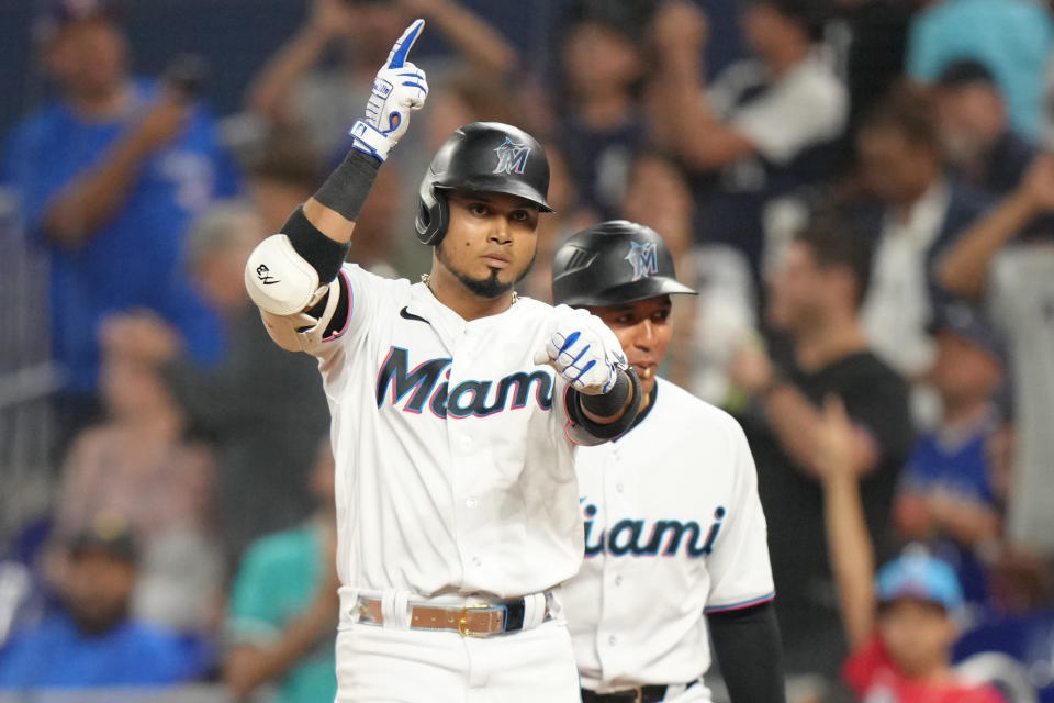 MIAMI, FL - JUNE 19: Miami Marlins second baseman Luis Arraez (3) signals to his team bench after going five for five in the seventh inning during the game between the Toronto Blue Jays and the Miami Marlins on Monday, June 19, 2023 at LoanDepot Part in Miami, Fla. (Photo by Peter Joneleit/Icon Sportswire via Getty Images)