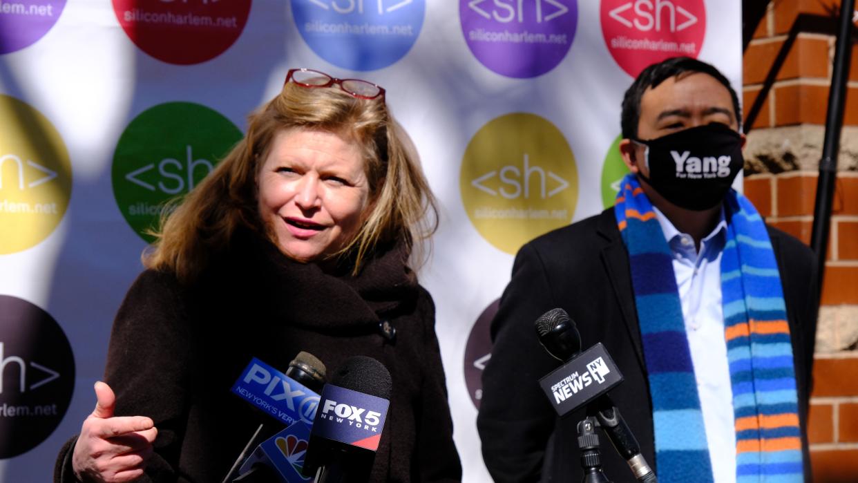 New York City mayoral candidates Kathryn Garcia (left) and Andrew Yang (right)