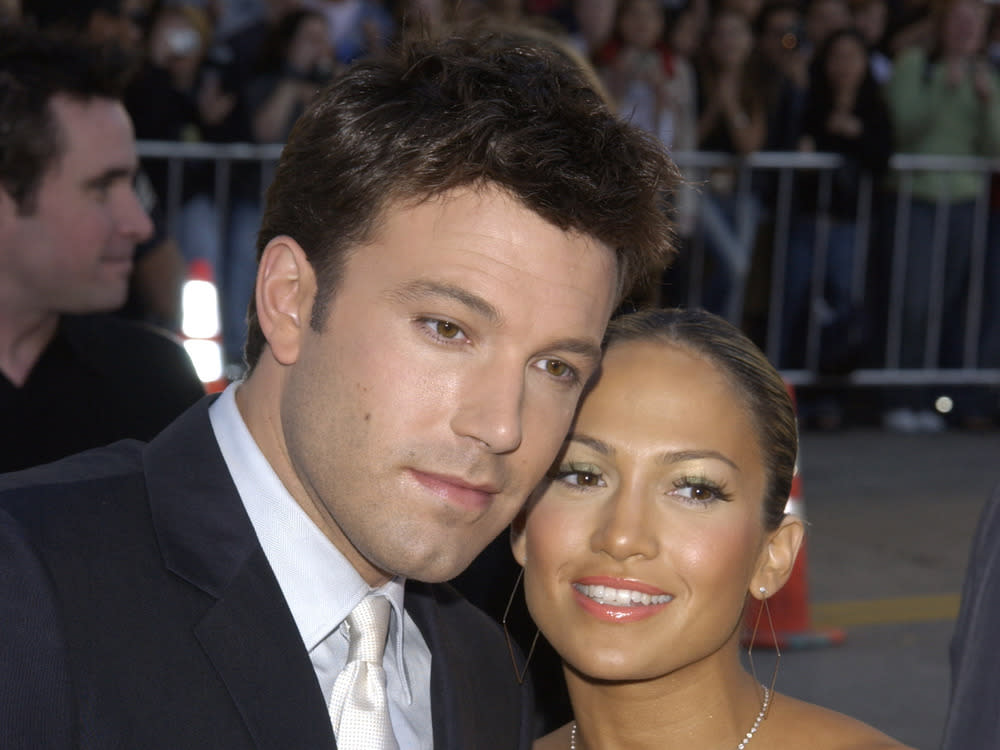 Ben Affleck und Jennifer Lopez 2003 bei der Premiere seines Films "Daredevil" (Bild: Featureflash Photo Agency / Shutterstock.com)