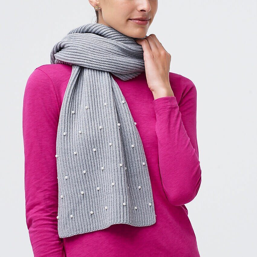 Keep them warm and shimmering this winter with this <a href="https://fave.co/2t6zhKr" target="_blank" rel="noopener noreferrer">pearl embellished scarf</a>.