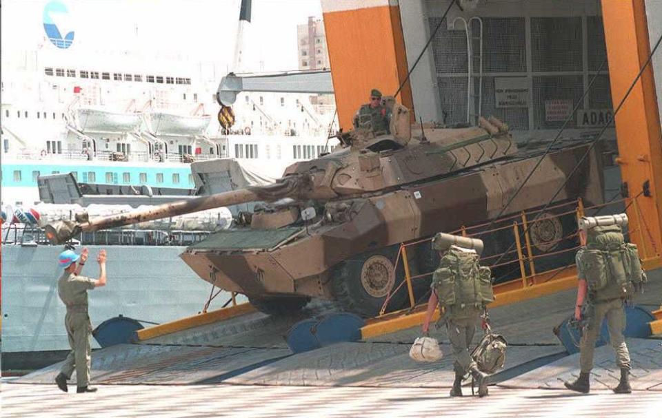 French troops AMX-10RC on a ship