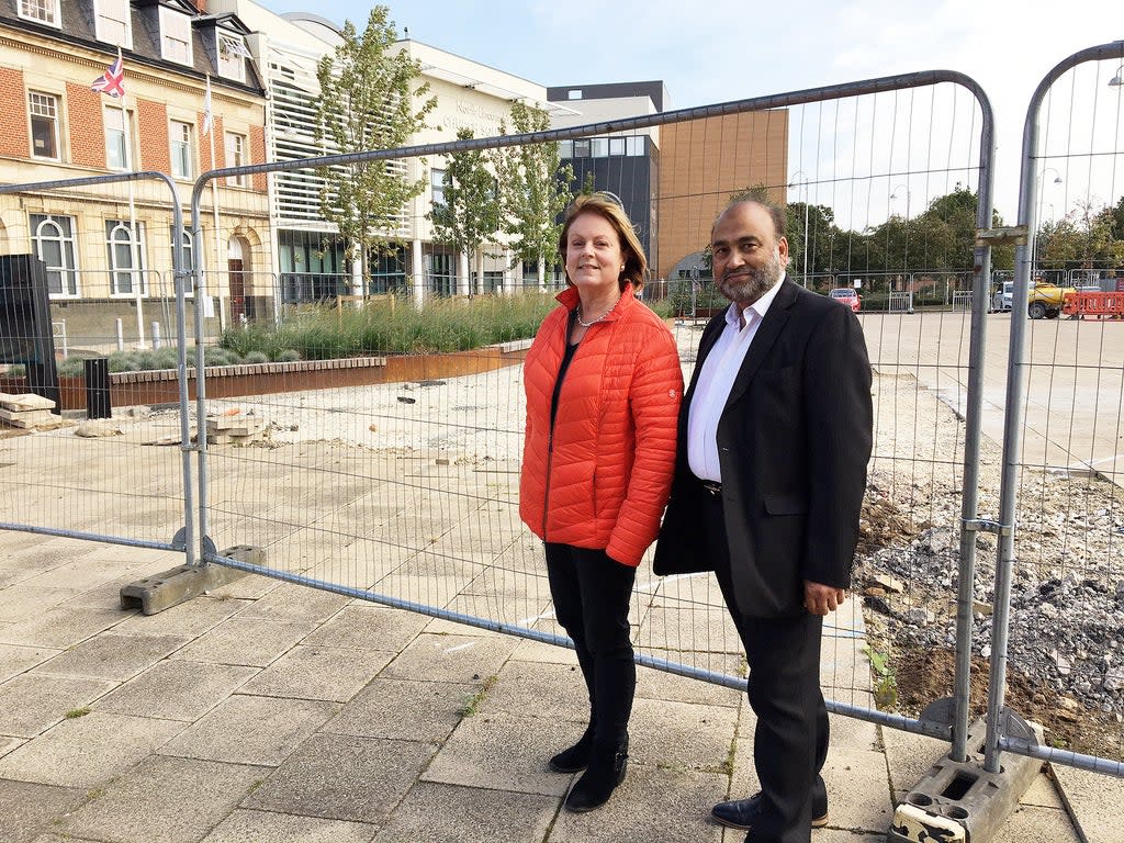 North Lincolnshire Council members Lorraine Yeadon and Mashook Ali (Independent)