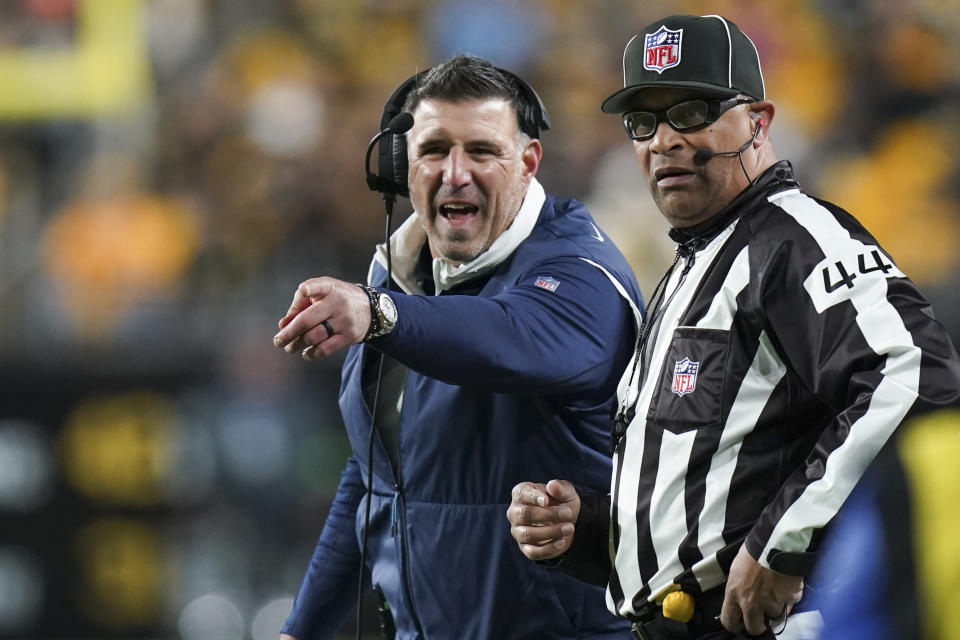 Tennessee Titans head coach Mike Vrabel argues an official's call during the first half of the team's NFL football game against the Pittsburgh Steelers, Thursday, Nov. 2, 2023, in Pittsburgh. (AP Photo/Matt Freed)