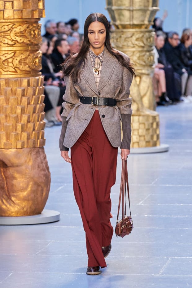 <p>A look from Chloé's Fall 2020 collection. Photo: Imaxtree</p>
