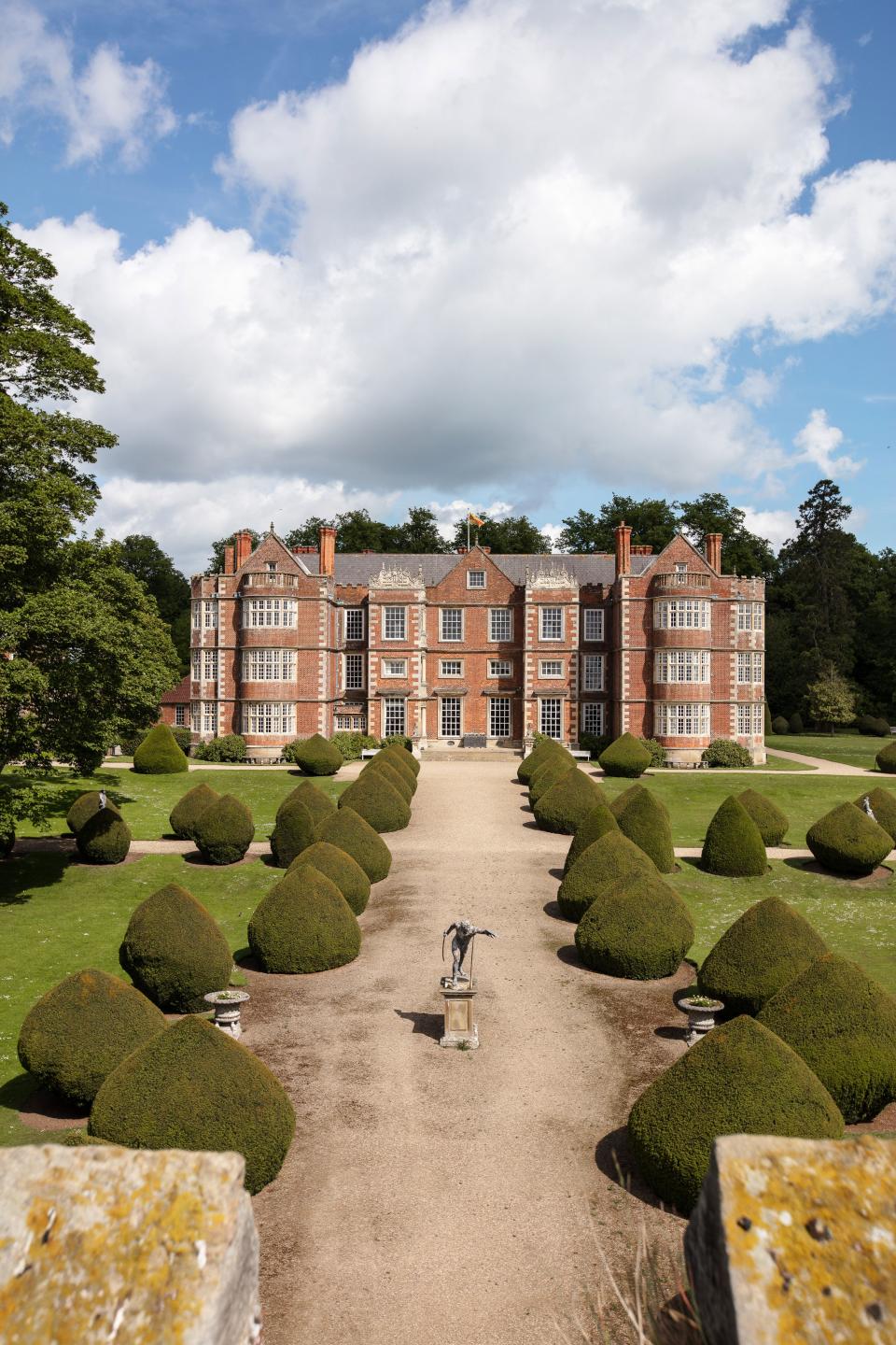 See How One Modern Family Restored Its Ancestral Family Estate in England