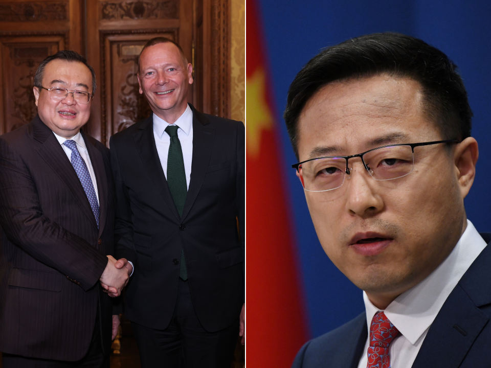 Liu Jianchao, Minister der Abteilung für internationale Verbindungen der Kommunistischen Partei Chinas, schüttelt einem französischen Diplomaten die Hand. Der ehemalige Sprecher des chinesischen Außenministeriums, Zhao Lijian, spricht auf einer Pressekonferenz. - Copyright: Gao Jing/Xinhua via Getty Images and GREG BAKER/AFP via Getty Images