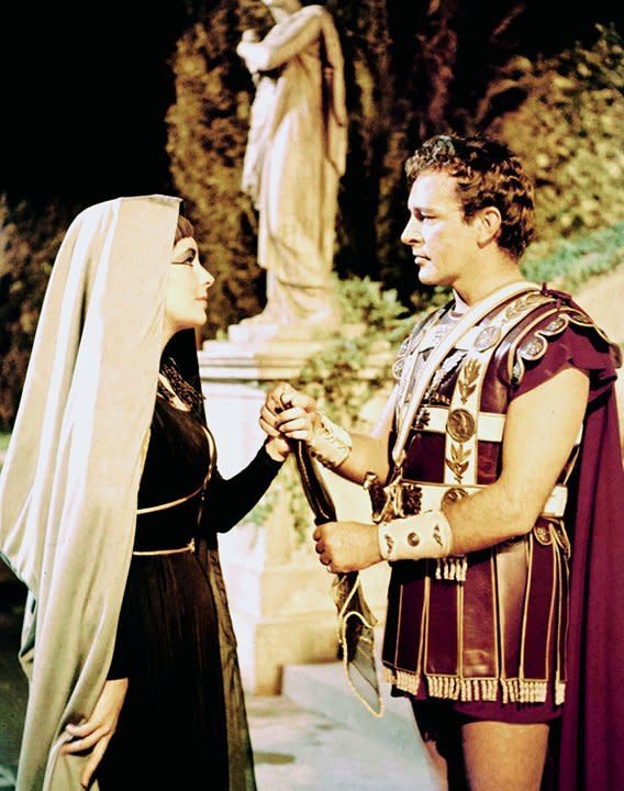 Elizabeth Taylor and Richard Burton in 'Cleopatra' (1963)