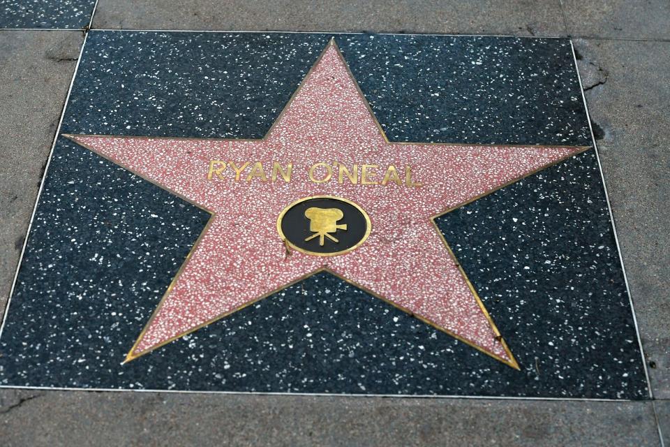 Ryan O'Neal,Stern ,Walk of Fame. (Bild: Frazer Harrison/Getty Images)